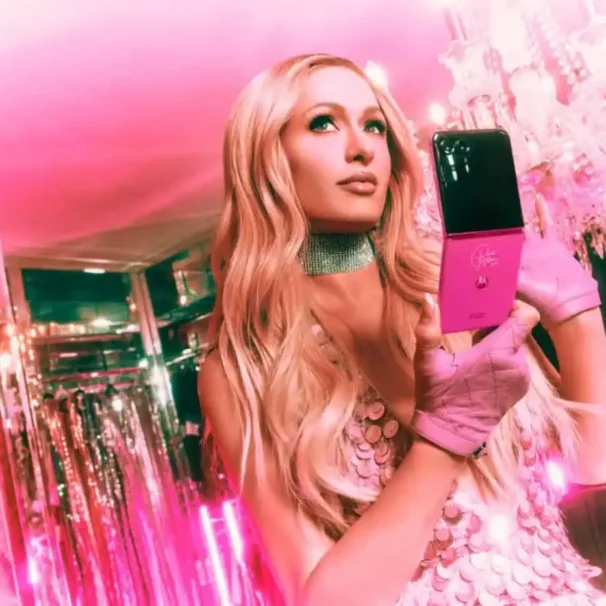 Motorola Paris Hilton